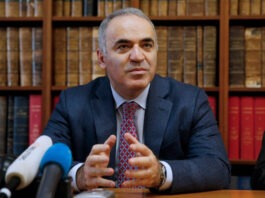 Каспаров оказался втянут в подготовку переворота в Южном Судане