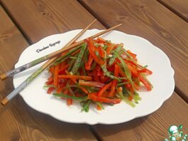 Китайский салат с молодым зеленым горошком