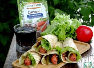 Лепёшка-гриль с сосиской и картофелем