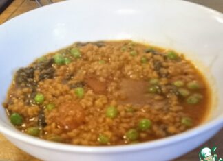 Лимонный суп из шпината и булгура