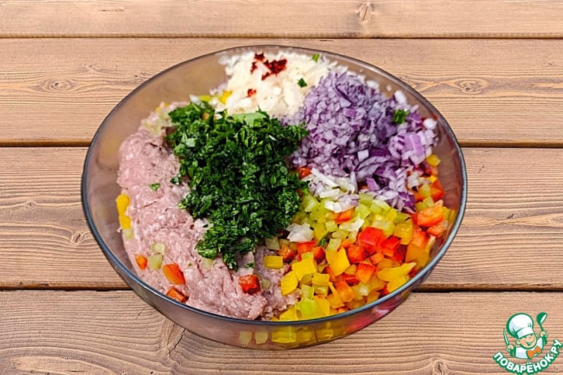 Мясной торт с начинкой для пикника
