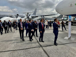 На авиасалоне в Париже закрыли стенды израильских оборонных компаний