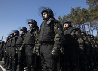 Нацгвардия хочет потратить 30,7 млн гривен на противоударные щиты для разгона демонстрантов. После огласки тендер отменили