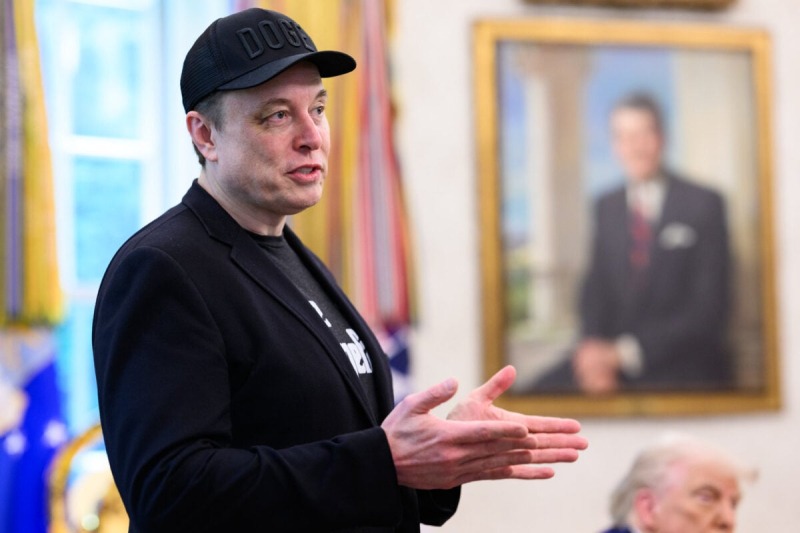 NASA и Пентагон на фоне угроз Маска обратились к конкурентам SpaceX