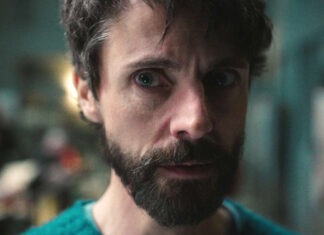 Новый криминальный триллер стал самым популярным на Netflix: можно ли посмотреть его за день