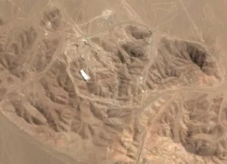 Опубликованы спутниковые снимки завода по обогащению урана в Фордо после атаки США