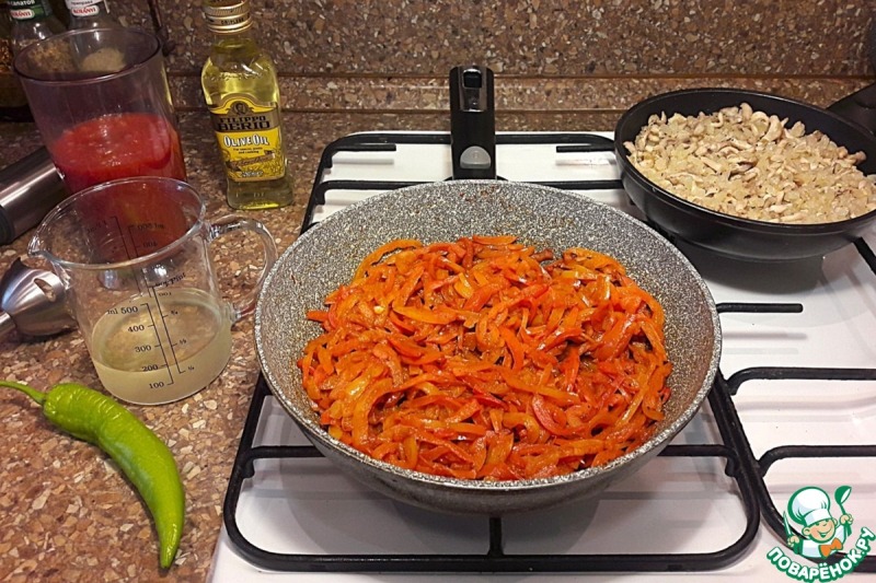 Паприкаш с курицей и рисом