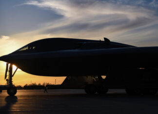 Пентагон перемещает бомбардировщики B-2 на Тихий океан — готовятся к возможному удару по Ирану