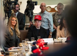 Помогает выбраться из темных душевных ям: Илон Маск прокомментировал употребление наркотиков