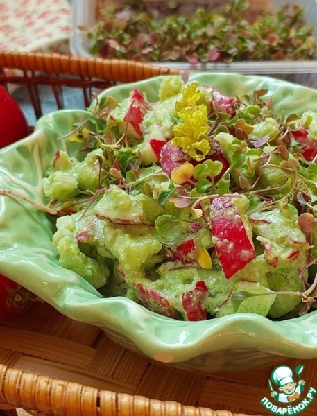 Салат с редисом и руколой "Зелёнка"