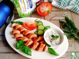 Сосиски-спиральки с базиликовым соусом