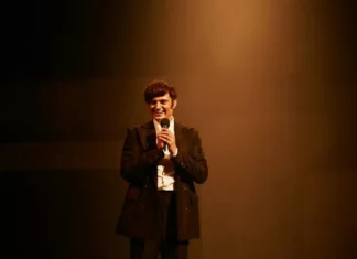 Современные спектакли заставляют задуматься,– интервью с актером театра имени Марии Заньковецкой