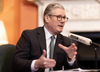 Стармер заявил, что Британия переходит в режим «боевой готовности»