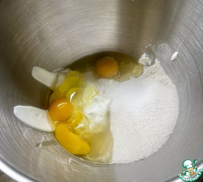 Тарт с клубникой и сметанной заливкой