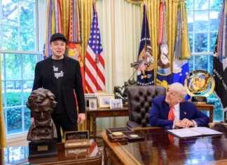 Трамп заявил, что Маск сошел с ума, в ответ миллиардер сбросил «большую бомбу» на президента