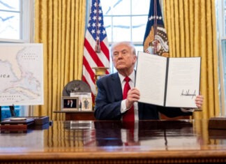 Трамп заявил, что торговая сделка с Китаем «готова»