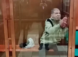 Украинские военнопленные рассказали о пытках осужденного в России бывшего учителя из США