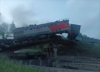 В Курской и Брянских областях «случайно» обвалилось два моста. Два поезда сошли с рельсов