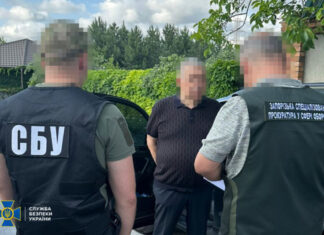 В Запорожье ректорат одного из вузов продал почти 3 тысячи фейковых удостоверений аспирантов