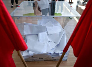 Верховный суд Польши разрешил пересчет голосов на выборах президента в 13 комиссиях