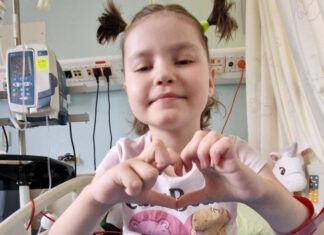 Во время атаки в Израиле погибла семья из Одессы: они приехали туда на лечение 7-летней Насти от рака