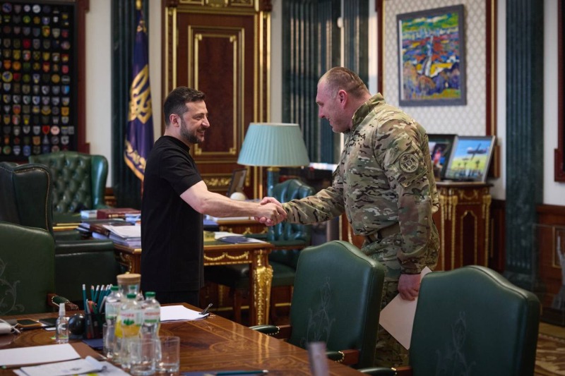 Зеленский об атаке на аэродромы РФ: Готовили 1,5 года. Самая дальнобойная наша операция