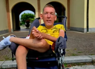 Журналистка: Назарий Гусаков выманивал деньги с раненых военных на протезировании