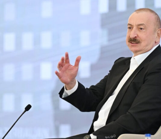 Алиев посоветовал украинцам никогда не соглашаться на оккупацию