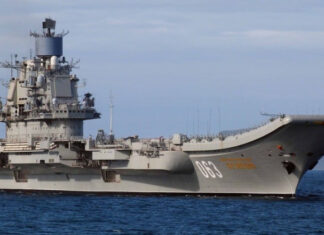 Единственный авианосец Путина могут списать на металлолом после 7 лет ремонта