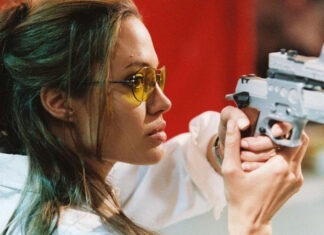 Ее обожают по всему миру: 3 шикарных фильма с Анджелиной Джоли, которые вы должны увидеть