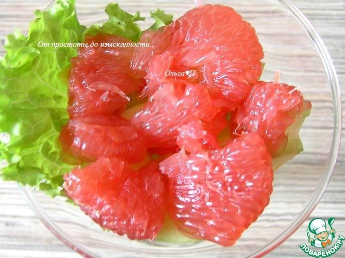 Фруктовый салат с фисташками