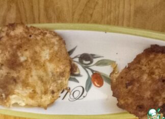 Хрустящие картофельные котлеты с маслинами