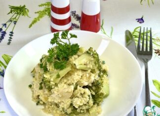 Куриное филе с брокколи и булгуром