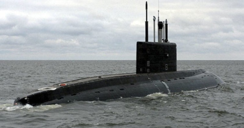 Неизвестная подводная лодка атаковала туристов вблизи Калининграда