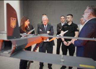 «Невероятные инновации»: Келлог оценил производство украинских дронов
