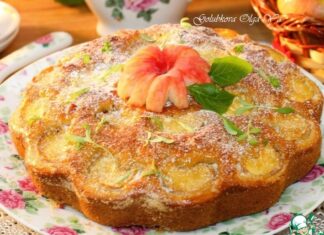 Пирог на кефире с персиками