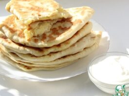 Плоские пирожки с любимой начинкой