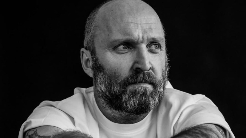 После желания закончить карьеру актера: где сейчас легендарный украинский артист Александр Кобзарь
