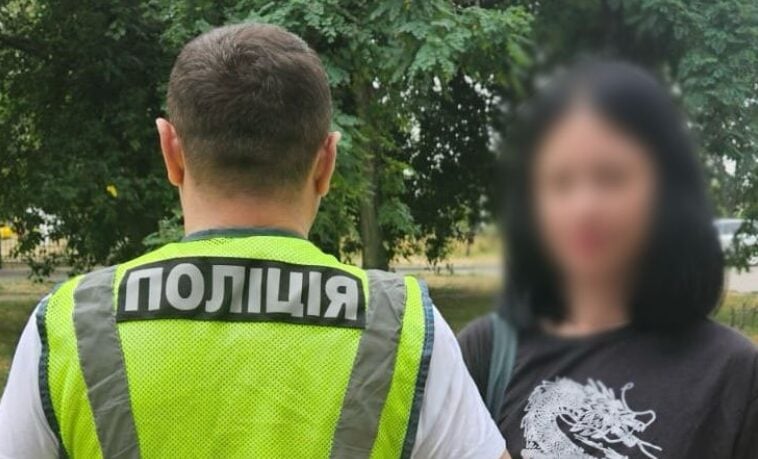 Правоохранители нашли девушку, выкрикивавшую «Слава России» в столичном метро