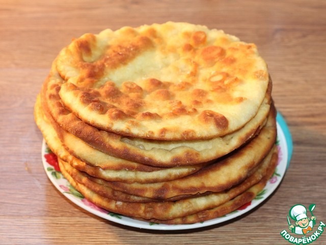 Пузырчатые лепешки с мясной начинкой