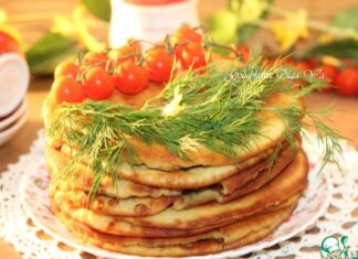 Пузырчатые лепешки с мясной начинкой