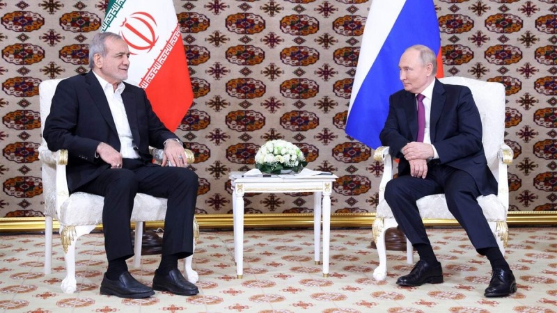 СМИ: Путин призвал Иран отказаться от обогащения урана