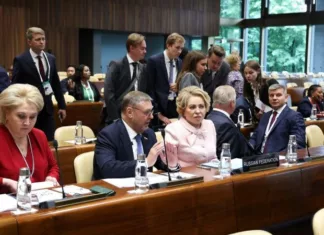 СМИ: Самолет подсанкционной Матвиенко долетел до Женевы благодаря разрешению Италии и Франции