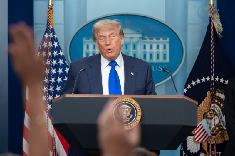 Совсем не доволен Путиным: Трамп приказал отправить Украине больше оружия