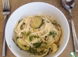 Спагетти в «масле» из цуккини