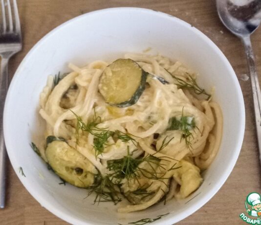 Спагетти в «масле» из цуккини