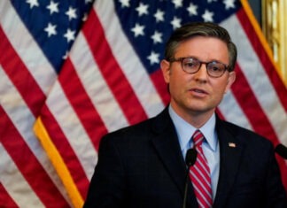 Спикер Джонсон о санкциях против России: США должны послать Путину сигнал