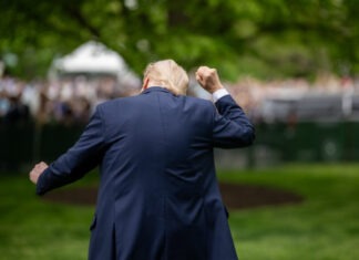 Трамп обещал 200 соглашений по тарифам. Он получил только 3