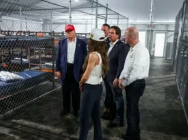 Трамп посмеялся над мигрантами, которые попадут в новый центр содержания «Аллигаторский Алькатрас»