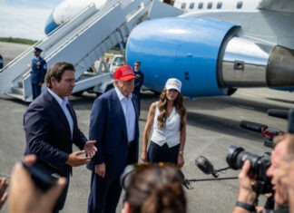 Трамп прокомментировал прекращение поставок оружия для Украины